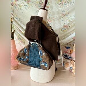 🤎💙Vintage Y2K Beaded Embellished Metal Clasp Shoulder bag💙🤎